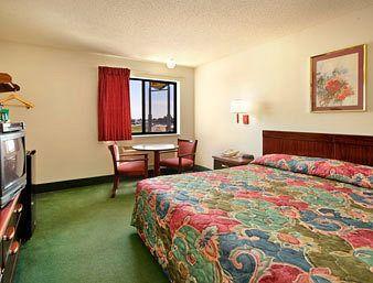 Super 8 By Wyndham Bowling Green Quarto foto